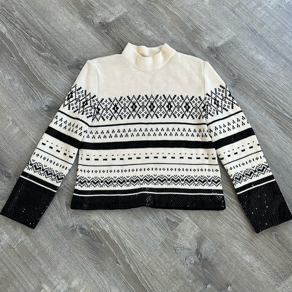 St. John Collection Sweater Off White / Black Size Large - Picture 2 of 3